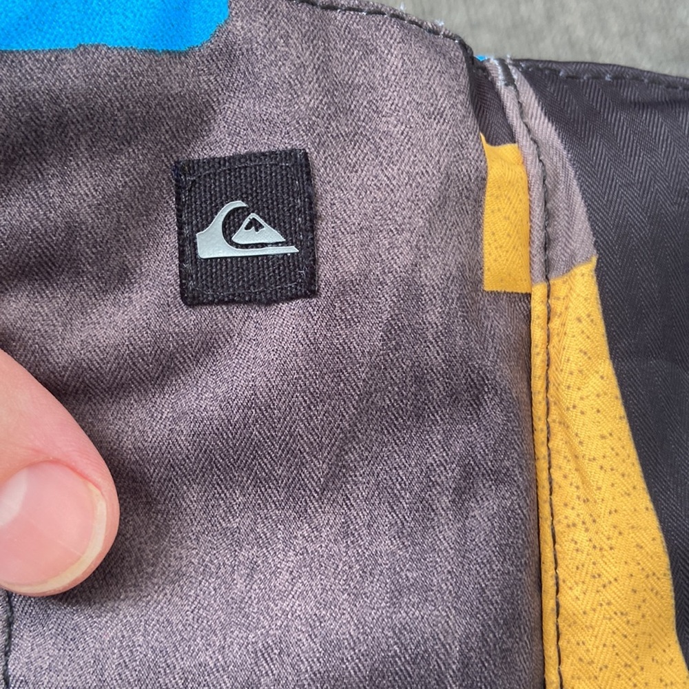 Quicksilver youth size 12 snowboarding winter jacket - Picture 12 of 12